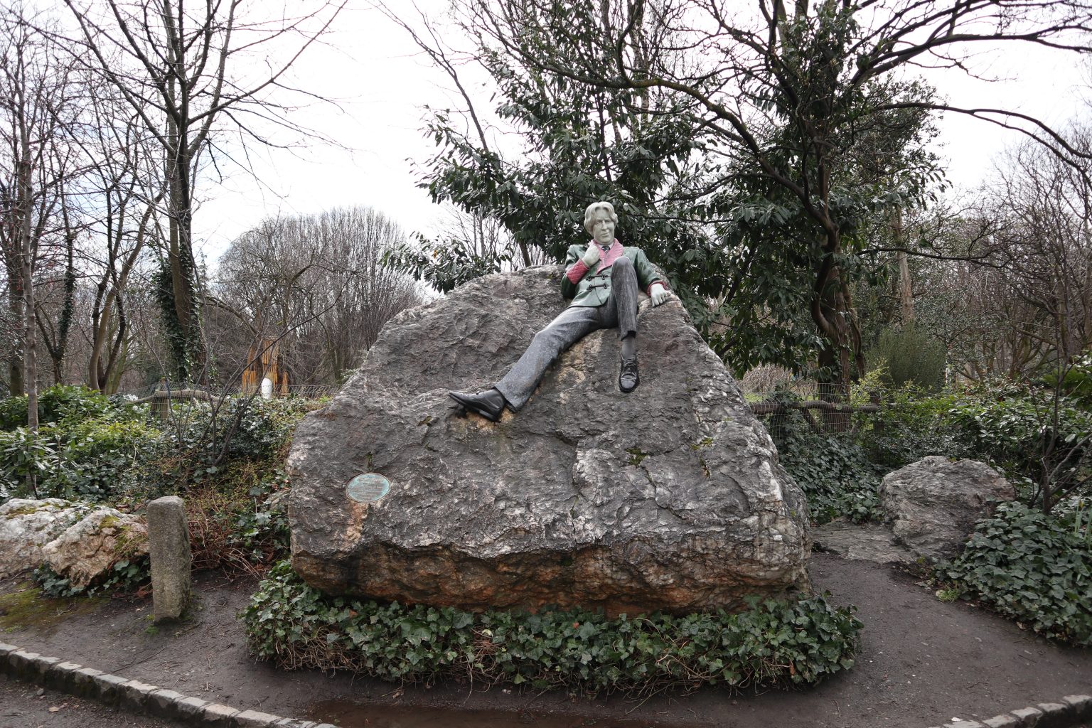 Estatua de Oscar Wilde. qué ver en Dublín