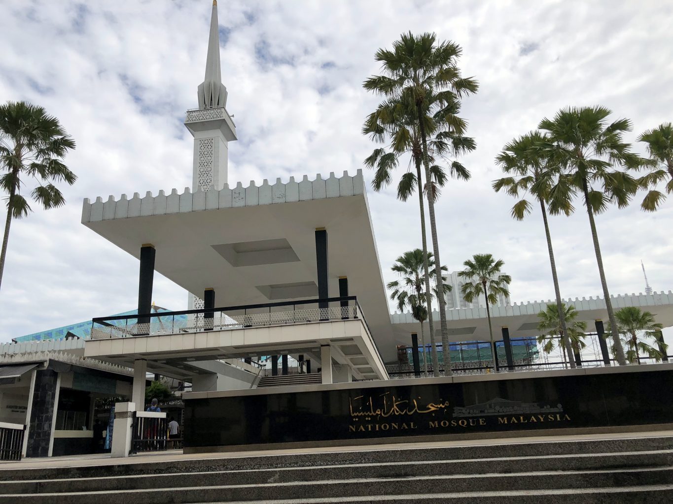 Masjid Negara. qué ver en kuala lumpur