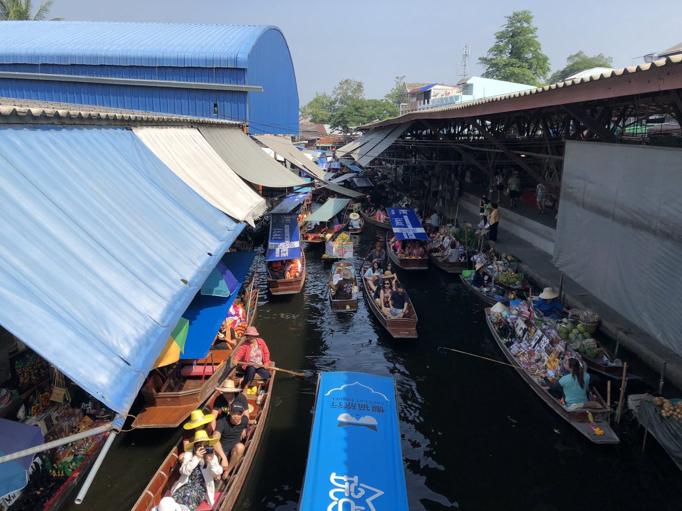 Mercado flotante. mercado del tren, el mercado flotante y ruinas de Ayutthaya