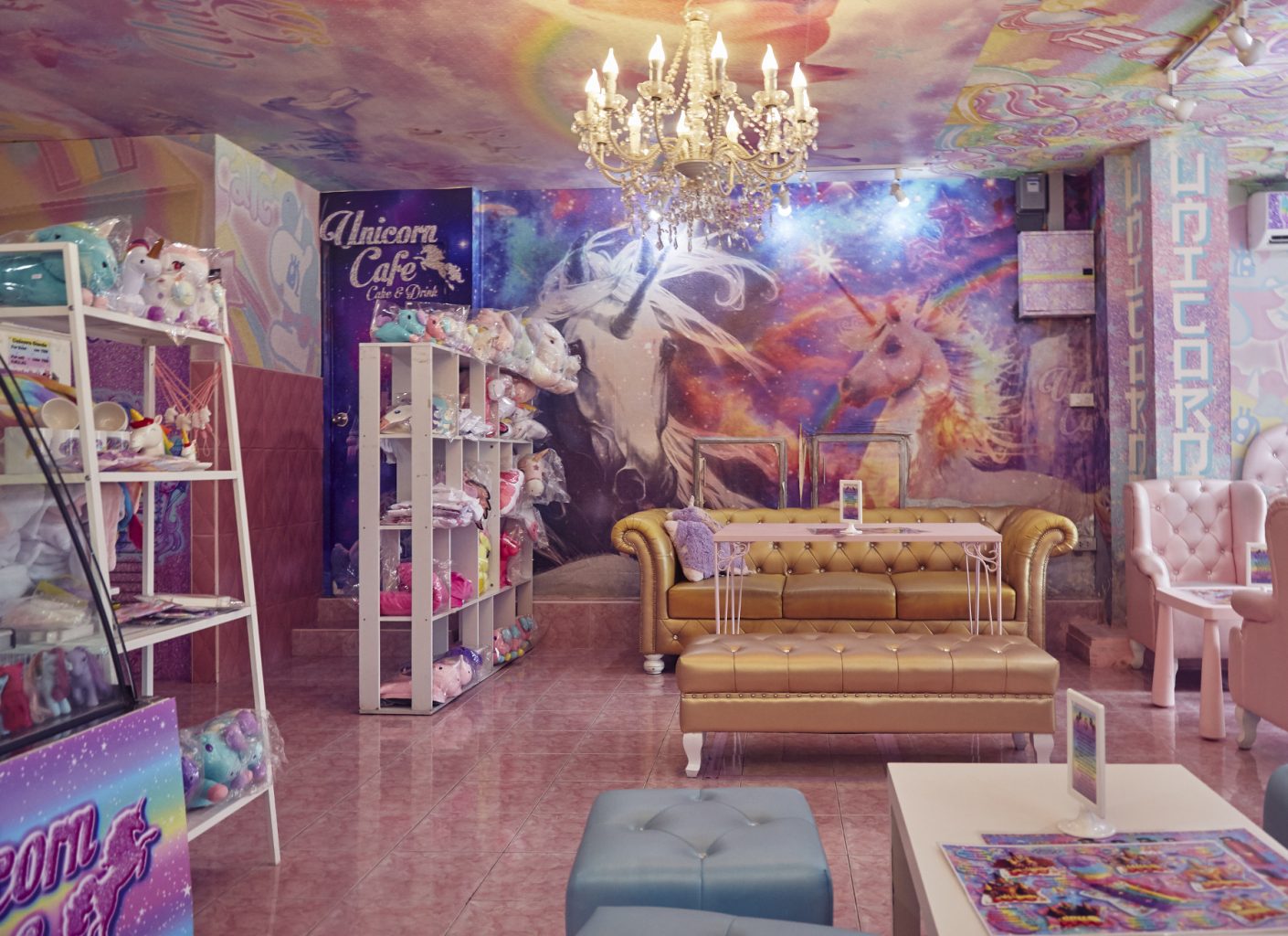 Interior del Unicorn Cafe