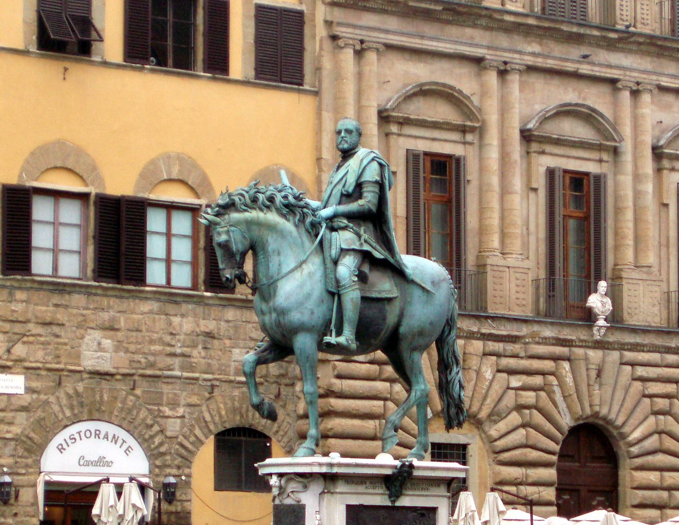 Estatua ecuestre de Cosme I de Médici. qué ver en Florencia