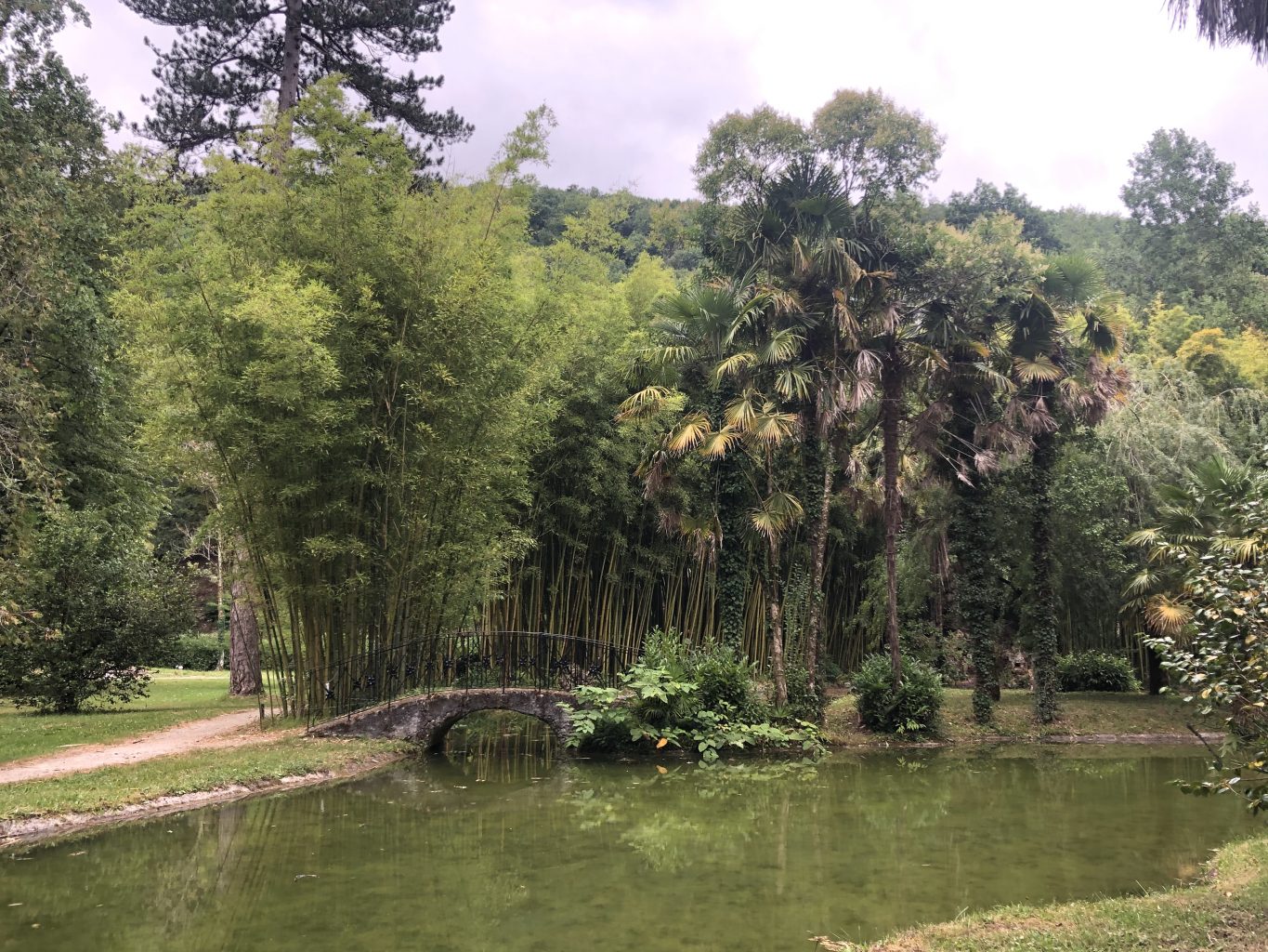 Lago central. Visitar el Jardín Histórico-Artístico del Parque Natural de Bertiz