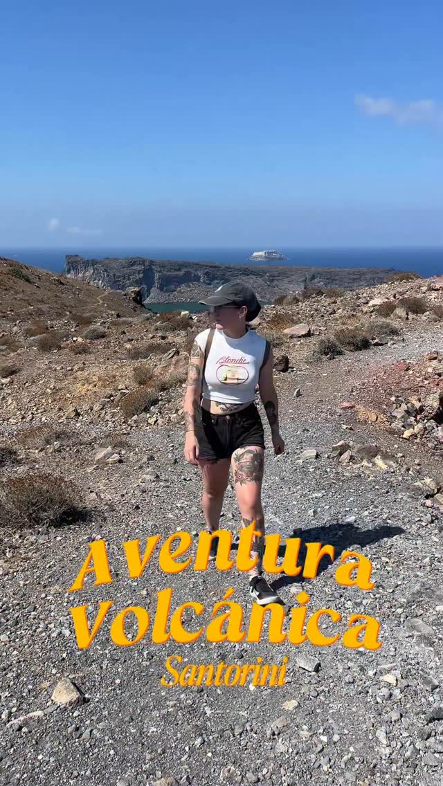 Aventura volcánica🌋

Una forma perfecta de completar un viaje a Santorini es visitar las islas de Nea Kameni, Palea Kameni y Thirassia. 

Algunos tips:
✅ Agua y calzado cómodo para la ruta hacia el cráter del volcán. 👟
✅ ropa para cambiarte tras el baño en las hot springs. 👙
✅ come un Souvlaki de pescado variado en el puerto de Thirassia. 🐟
✅ reserva esta aventura con @getyourguide y solo disfruta! 🎒

*ad @getyourguidecommunity #getyourguide #santorini #thirassia #santorinihotsprings #getyourguidecommunity
