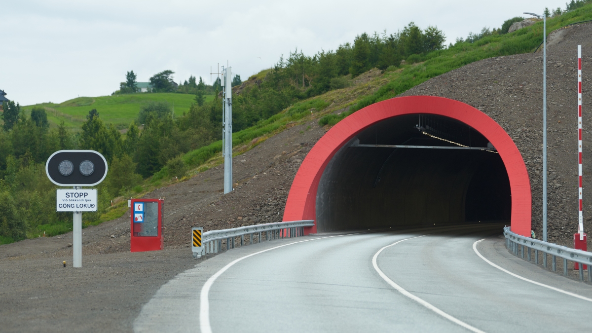 túnel de Vaðlaheiðargöng. Consejos y trucos para ahorrar en Islandia