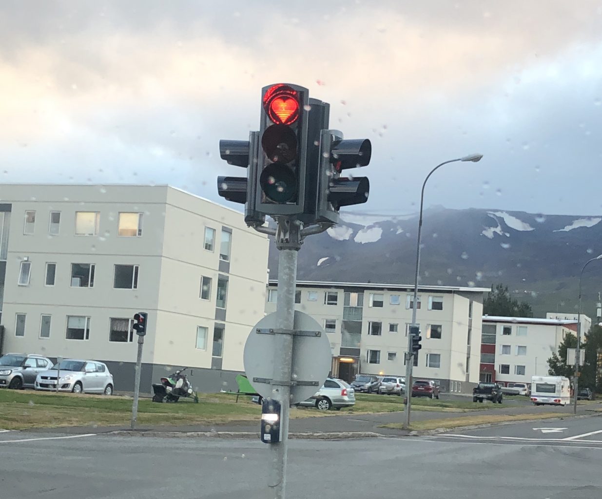 Semáforo en Akureyri. Curiosidades de Islandia