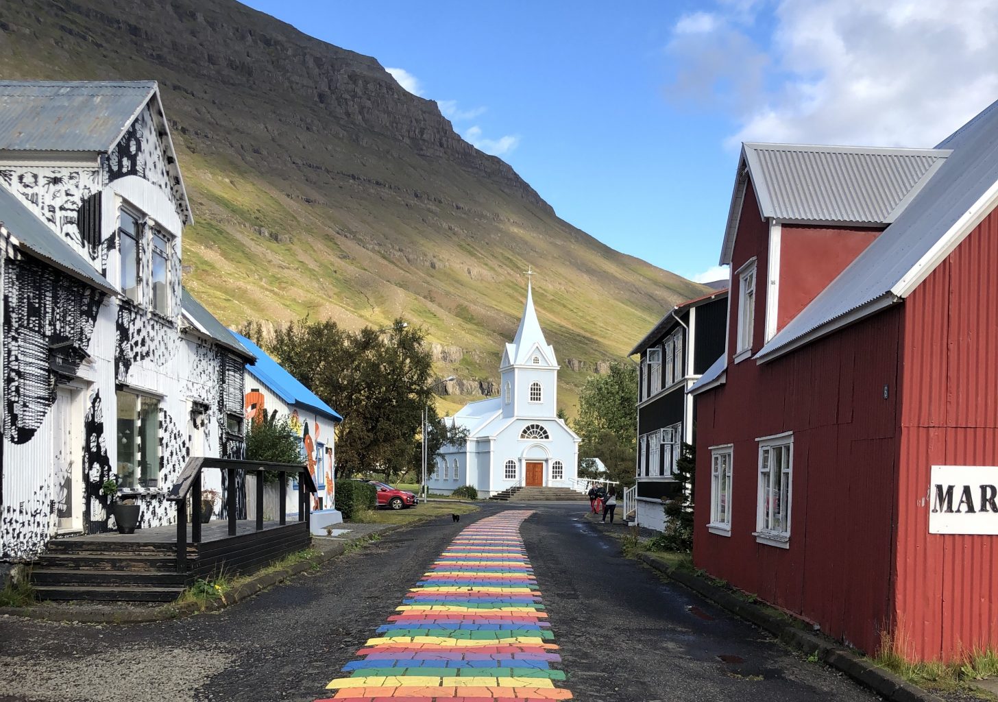 Seyðisfjörður. Ruta de 15 días por Islandia en furgoneta camper