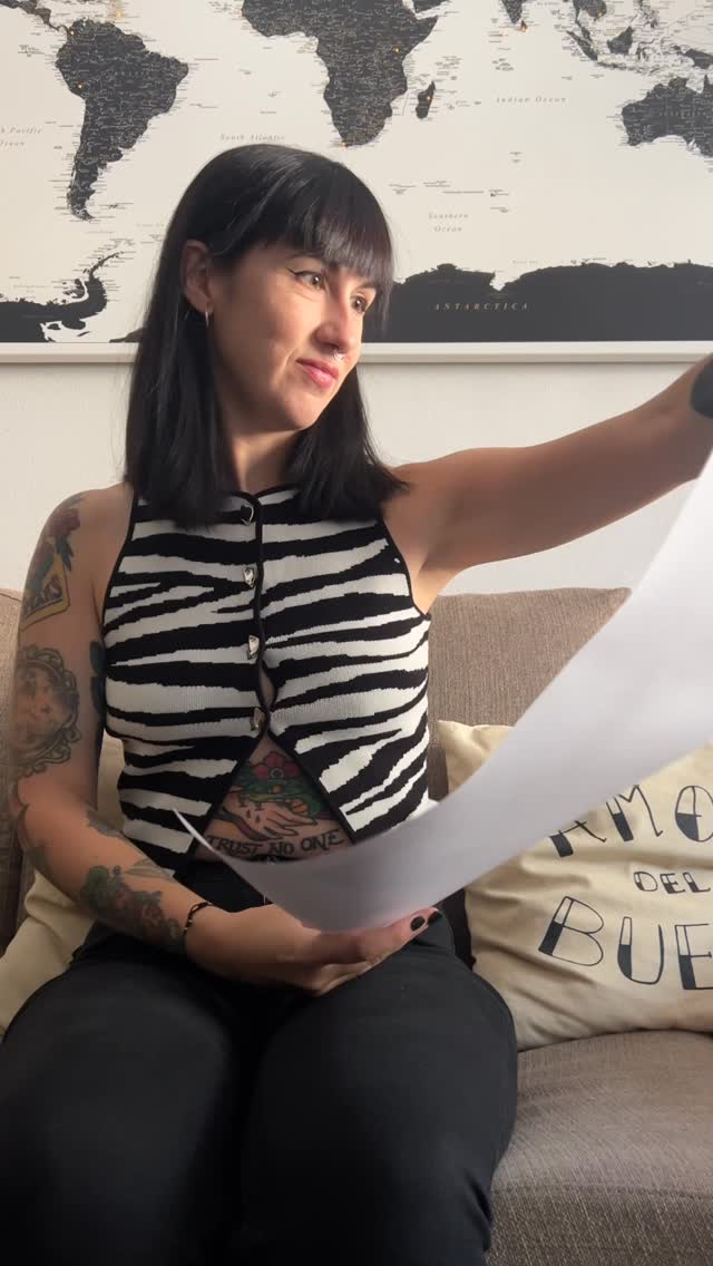 Para mi “el verano” se ha acabado pero gracias a @postervoyage siempre tendré un recuerdo en mi casa de este verano increíble.

Haz un póster de tus viajes colocando tus fotos en el mapa y personalizándolo a tu gusto: texto, colores, dimensiones… yo ya tengo el mío de Santorini, ahora solo me queda buscarle sitio en la pared.

Porque los viajes se acaban pero los recuerdos permanecen toda la vida❤️

*collab #postervoyage #travelposter #travelmap #travel