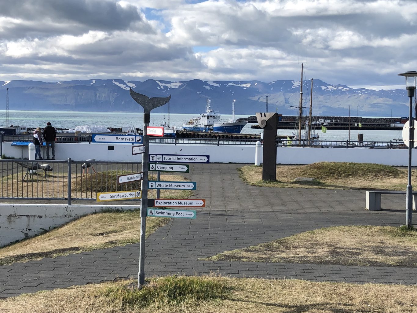 puerto de Húsavík. Ruta de 15 días por Islandia en furgoneta camper