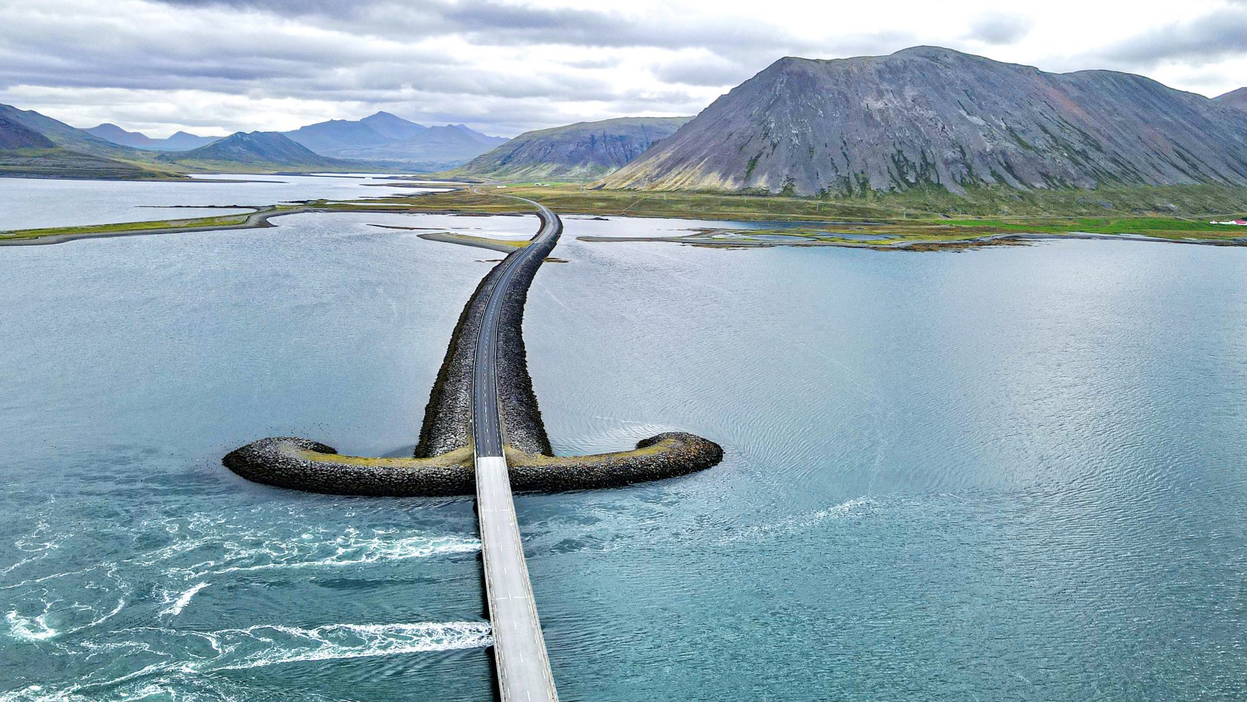 ¿Dónde está la carretera con forma de espada (Sword Road) en Islandia?