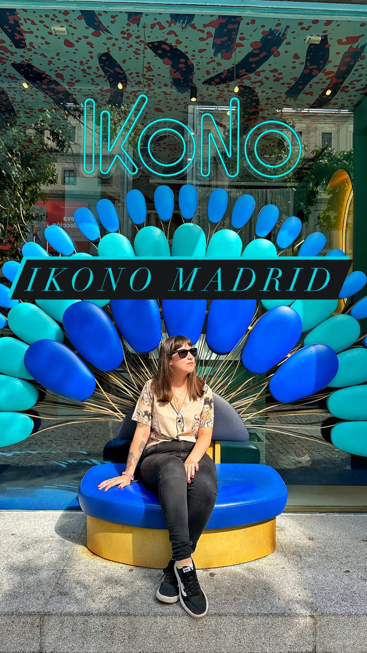.
✨Ikono✨
.
En nuestra última visita a Madrid por fin visitamos Ikono gracias a @getyourguide . Ikono es una exposición inmersiva y sensorial única en pleno centro de Madrid.
.
Con muchas oportunidades para hacer fotos ‘instagrameables’, una enorme piscina de bolas, ¡incluso un bosque de bambú!
.
@getyourguidecommunity #getyourguidecommunity #ad