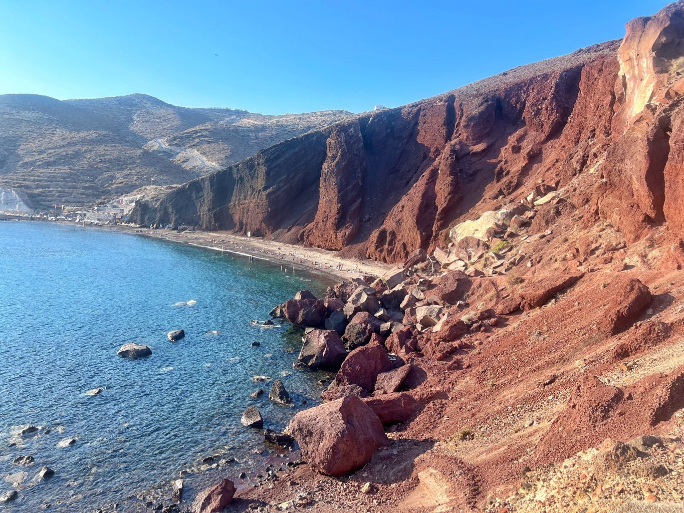Playa Roja, Akrotiri. Qué pueblos visitar en Santorini (más allá de Oia y Fira)